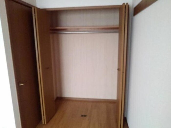 物件内観写真8　(収納)