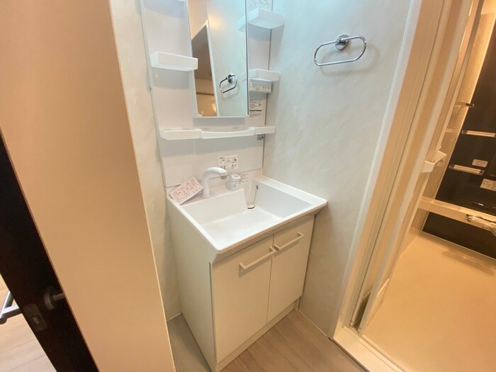 物件内観写真11　(洗面)