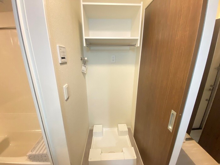 物件内観写真20　(洗濯機置場)