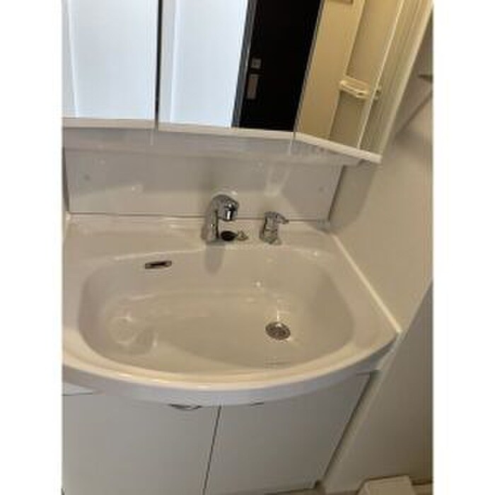 物件内観写真11　(洗面)