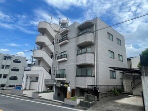 オークラビル外観写真