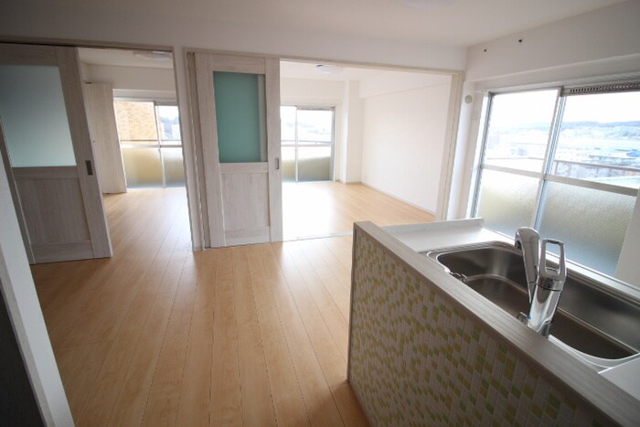 物件内観写真8　(居室)