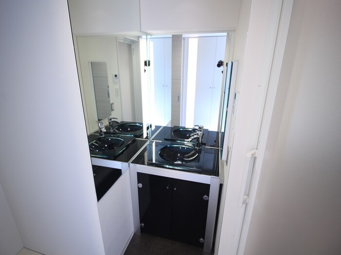 物件内観写真10　(洗面)