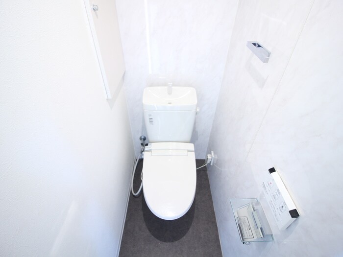 物件内観写真12　(トイレ)