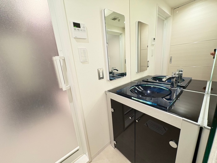 物件内観写真12　(洗面)