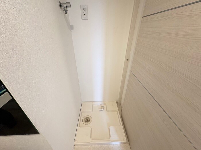 物件内観写真19　(洗濯機置場)