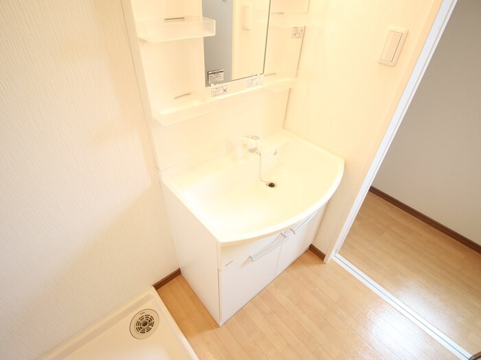 物件内観写真11　(洗面)