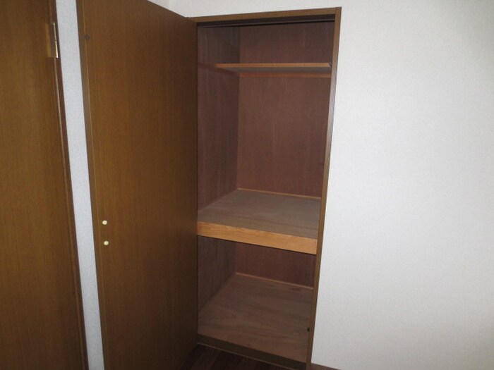 物件内観写真10　(収納)