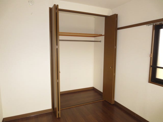 物件内観写真10　(収納)