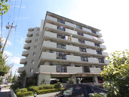 ハイライズ鴨田外観写真