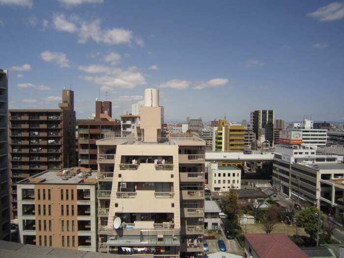 物件内観写真21　(室内からの展望)