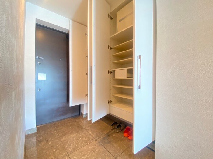 物件内観写真14　(靴箱)