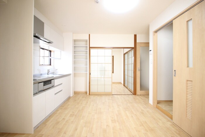 物件内観写真4　(居室)