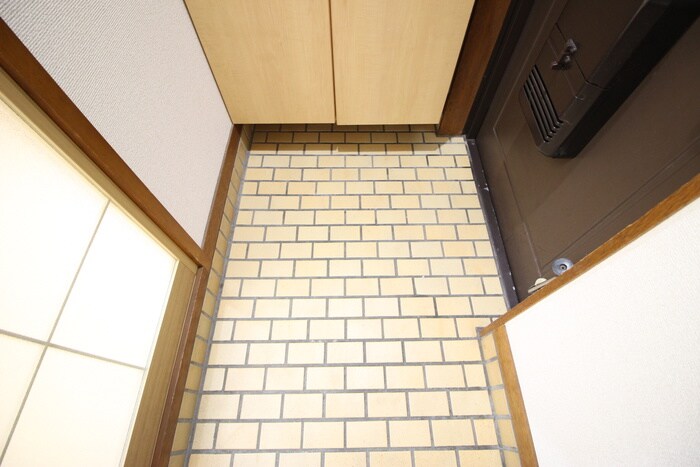 物件内観写真17　(玄関)