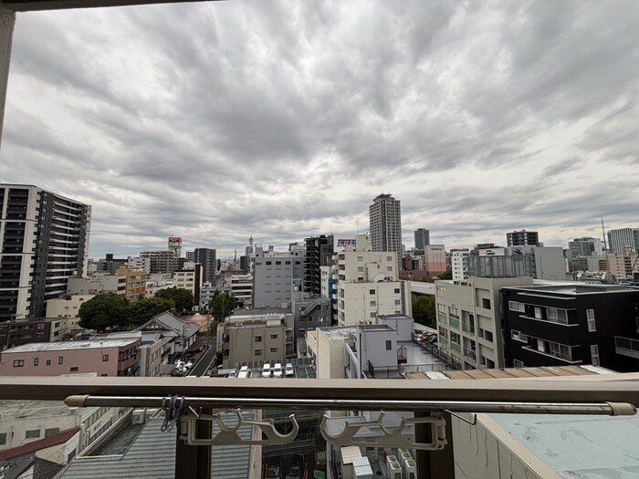 物件内観写真22　(室内からの展望)