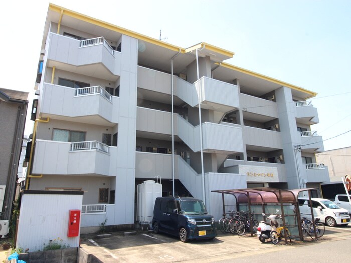 サンシャイン平和の物件外観写真