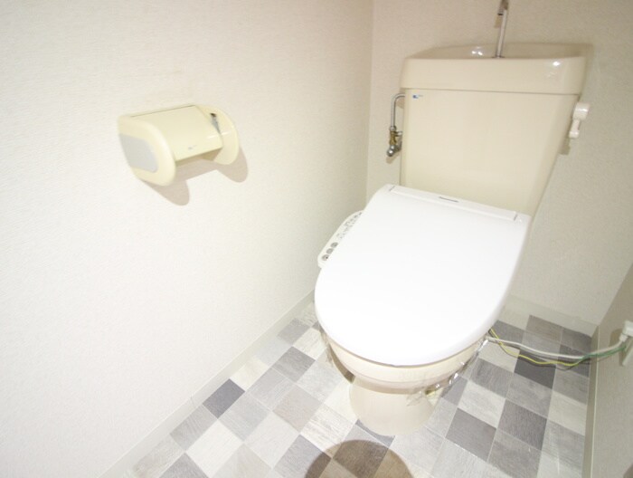 物件内観写真8　(トイレ)