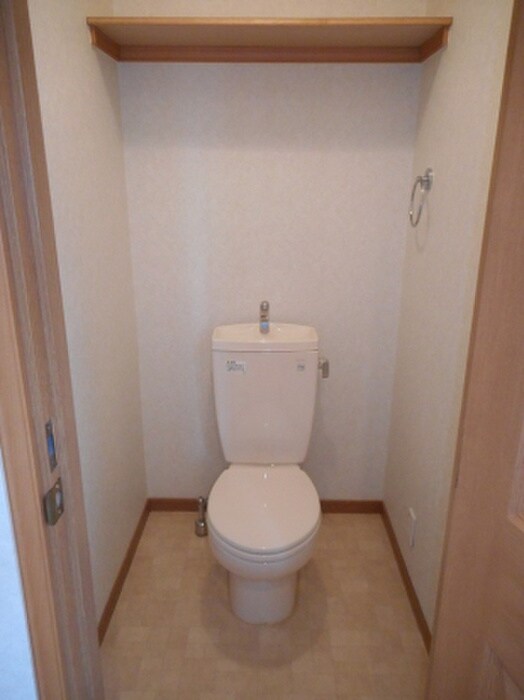 物件内観写真16　(トイレ)