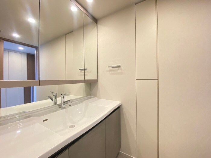 物件内観写真10　(洗面)