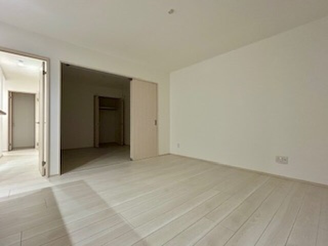 物件内観写真8　(居室)