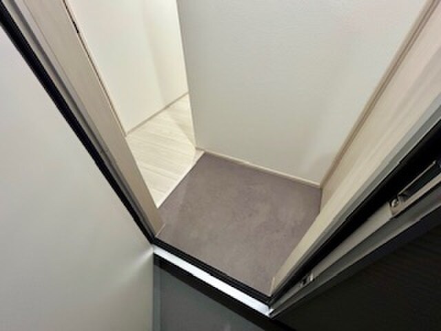 物件内観写真14　(玄関)