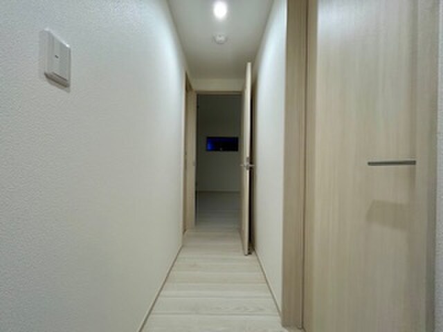 物件内観写真18　(廊下)