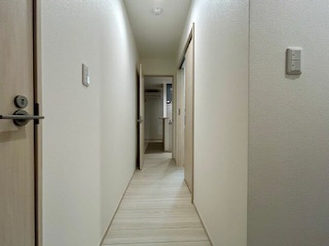 物件内観写真18　(廊下)