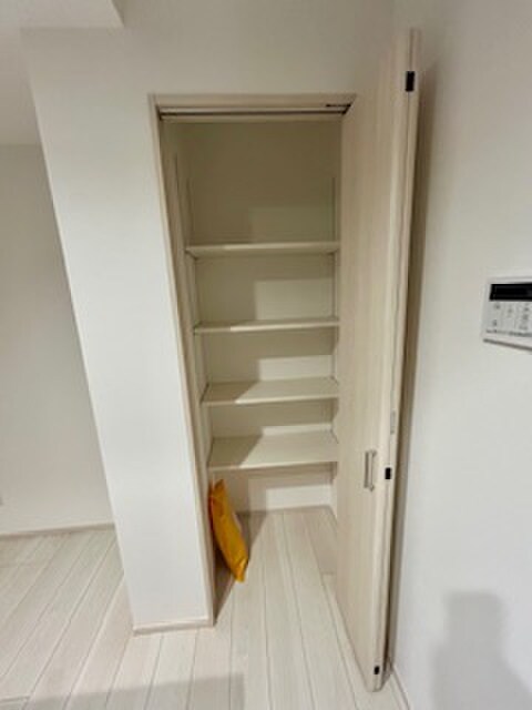 物件内観写真22　(収納)