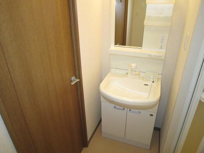 物件内観写真8　(洗面)