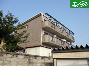 メゾンセラータ平芝外観写真