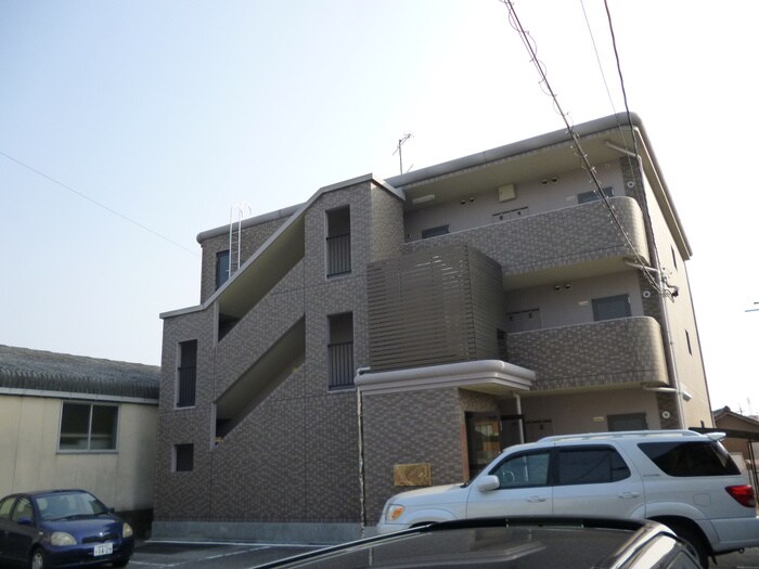 物件外観写真2　(外観写真)