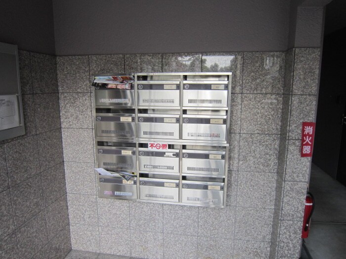 物件外観写真6　(建物設備)