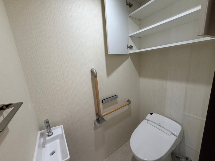 物件内観写真13　(トイレ)