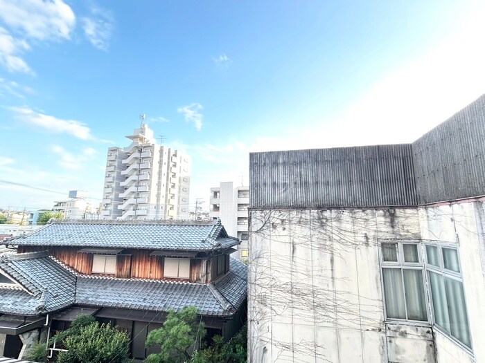 物件内観写真22　(室内からの展望)