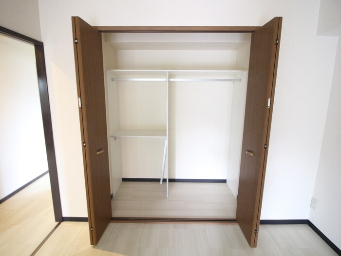 物件内観写真12　(収納)