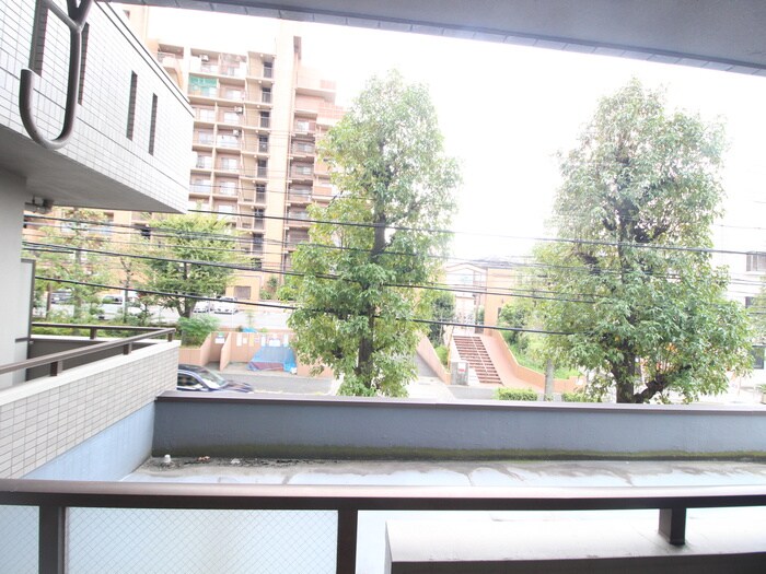 物件内観写真22　(室内からの展望)