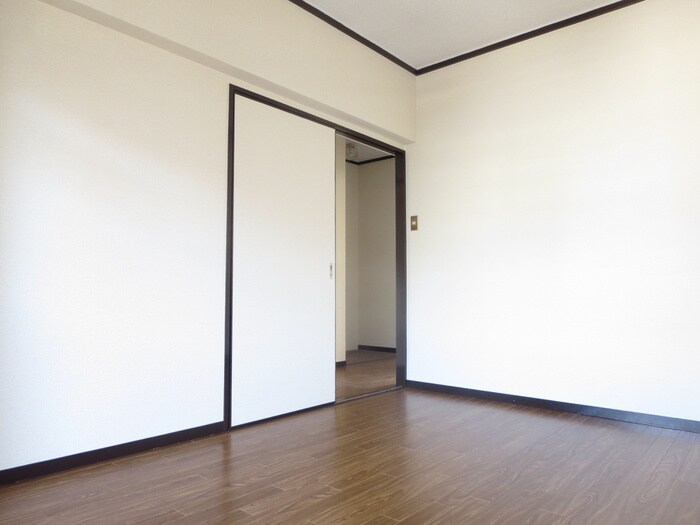 物件内観写真22　(居室)