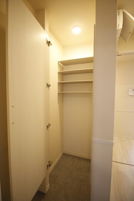 物件内観写真8　(靴箱)