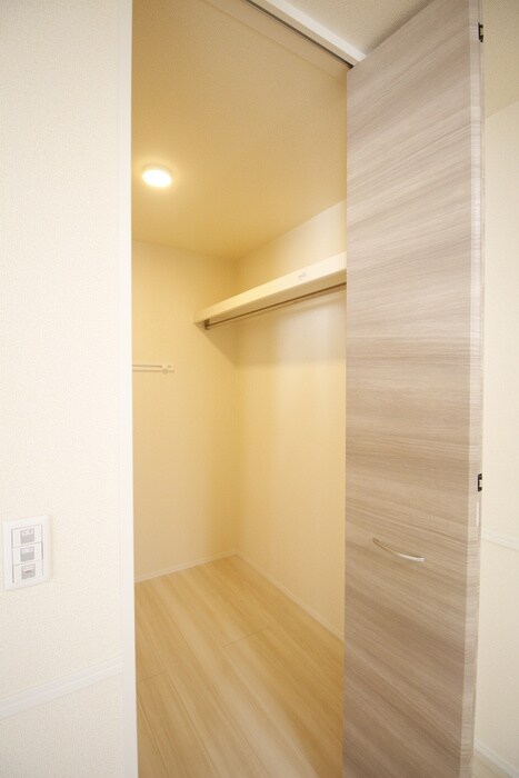 物件内観写真14　(収納)