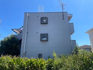 カ－サコモダ向ヶ丘外観写真