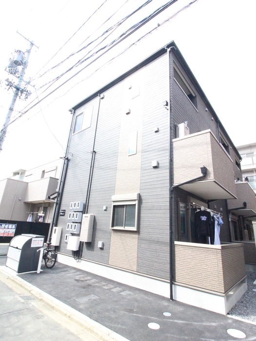 物件外観写真1　(外観写真)