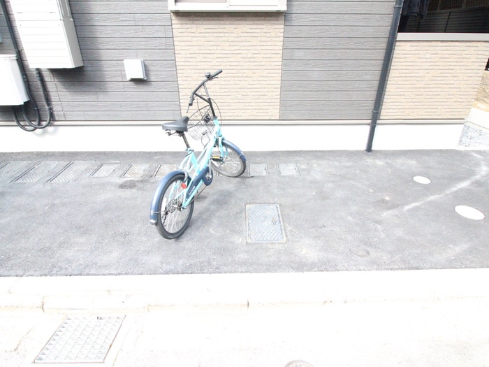 物件外観写真6　(建物設備)