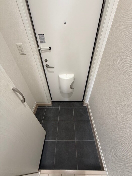 物件内観写真17　(玄関)