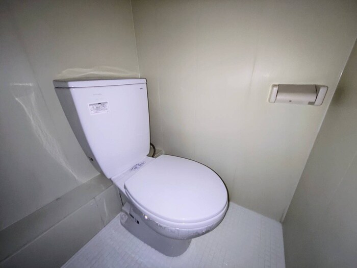 物件内観写真14　(トイレ)