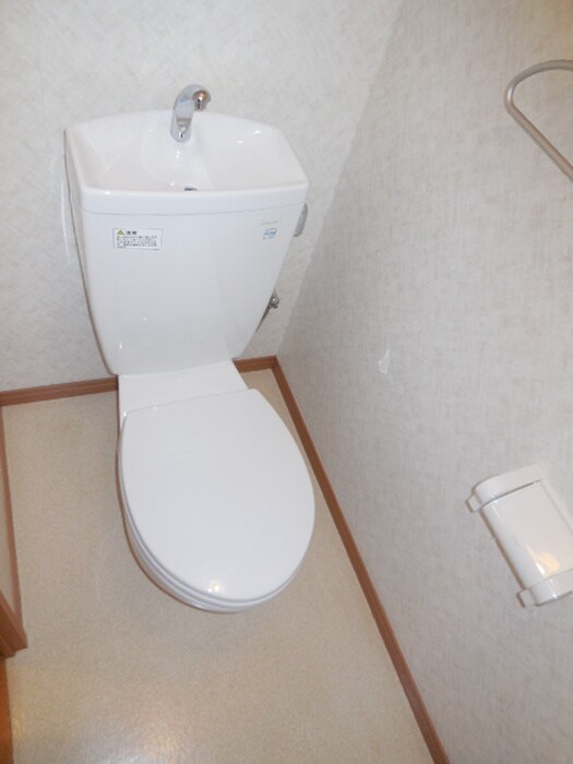 物件内観写真11　(トイレ)