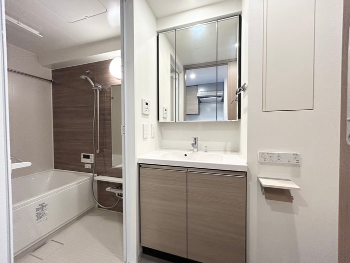 物件内観写真12　(洗面)