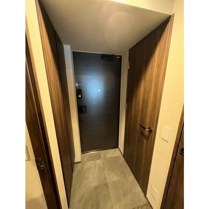 物件内観写真14　(玄関)