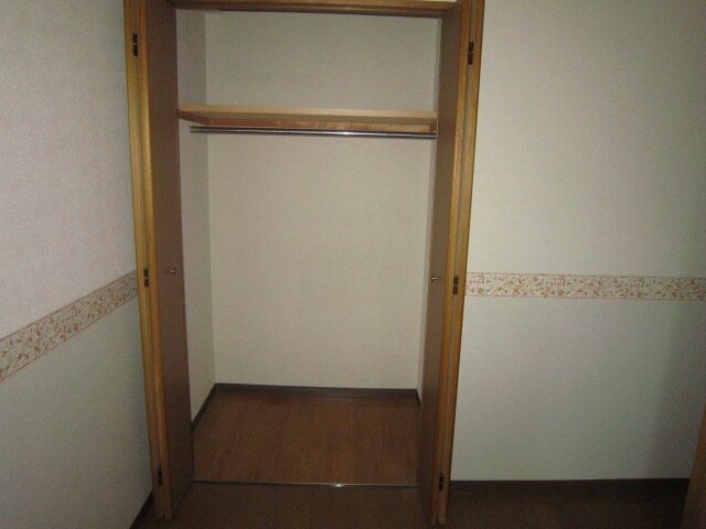 物件内観写真13　(収納)