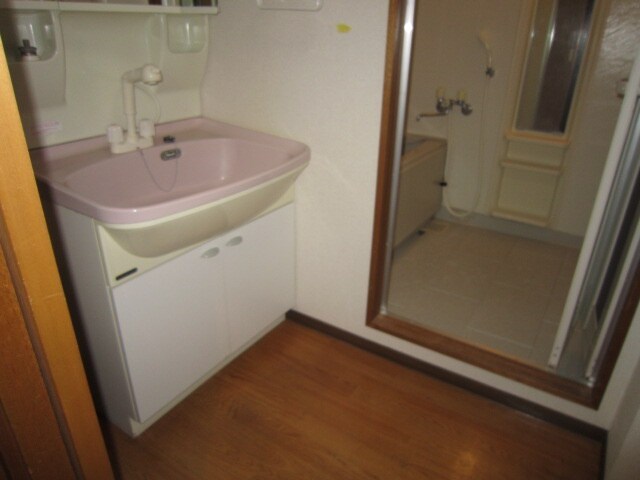 物件内観写真13　(洗面)