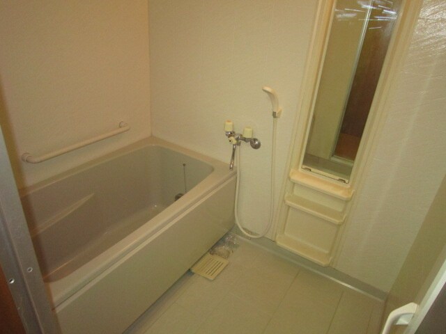物件内観写真16　(バス／シャワールーム等)